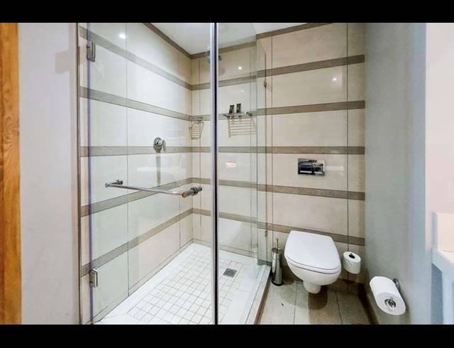2 BEDROOM APARTMENT FOR SALE IN UMHLANGA CENTRAL